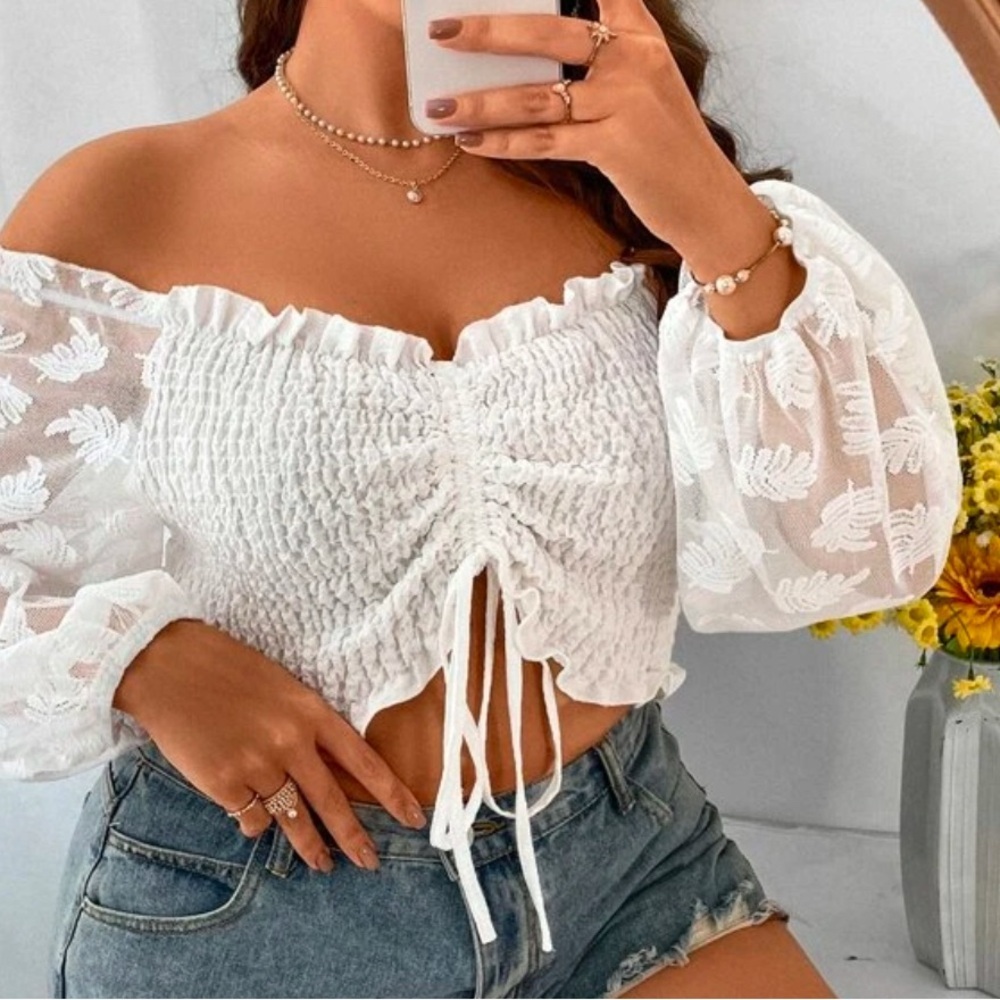 SHEIN Curve Off Shoulder Lace Crop Top
